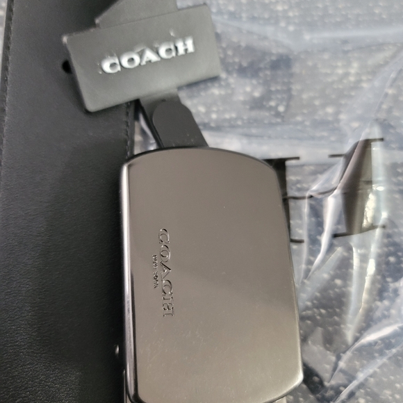Coach Belt - Picture 2 of 11